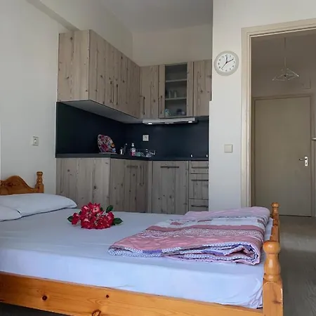 Helios Apartmenthouse *