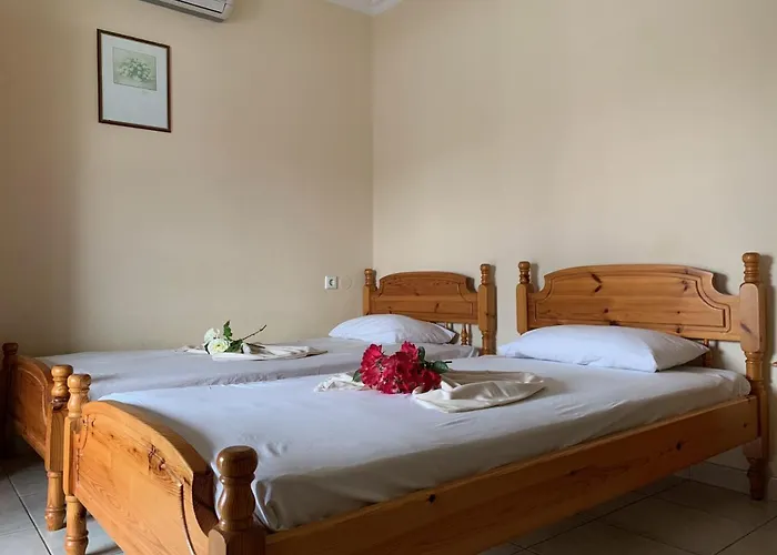 Helios Apartmenthouse Aparthotel 3*