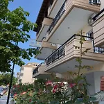 Helios Apartmenthouse 3*