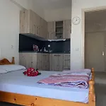 Helios Apartmenthouse 3*